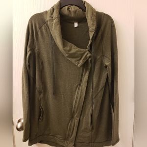Lululemon top, light jacket sz 10